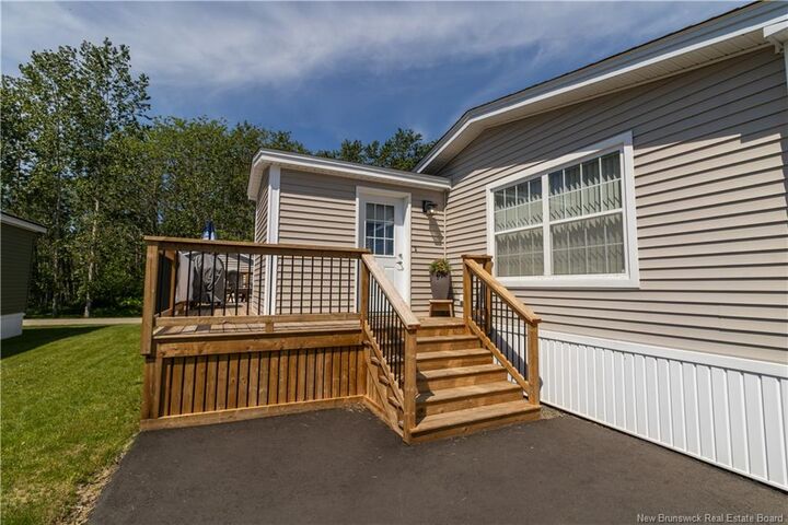 Property Photo:  15 Brookview Avenue  NB E4E 2W3 