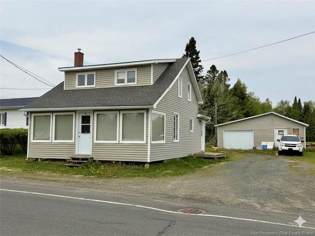 Property Photo:  18 Mallet  NB E6E 1R9 