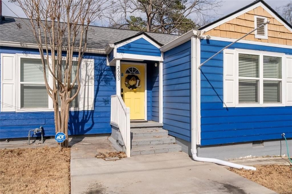 Property Photo: 2603 Oldknow Drive NW GA 30318