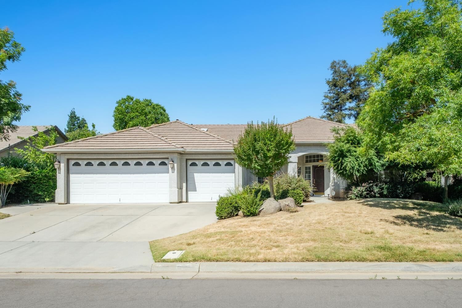 Property Photo:  6457 N Selland Avenue  CA 93711 