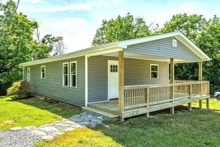 Property Photo:  400 Maple Ct  KY 40031 