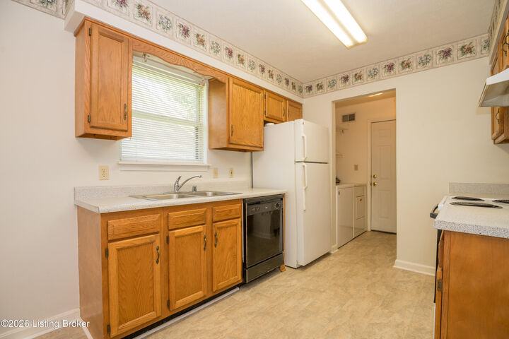 Property Photo:  10835 Dorton Dr  KY 40272 