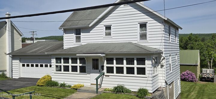 Property Photo:  632 Railroad Street  PA 18421 