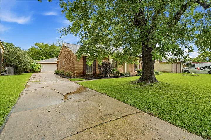 Property Photo:  16007 Fathom Lane  TX 77062 