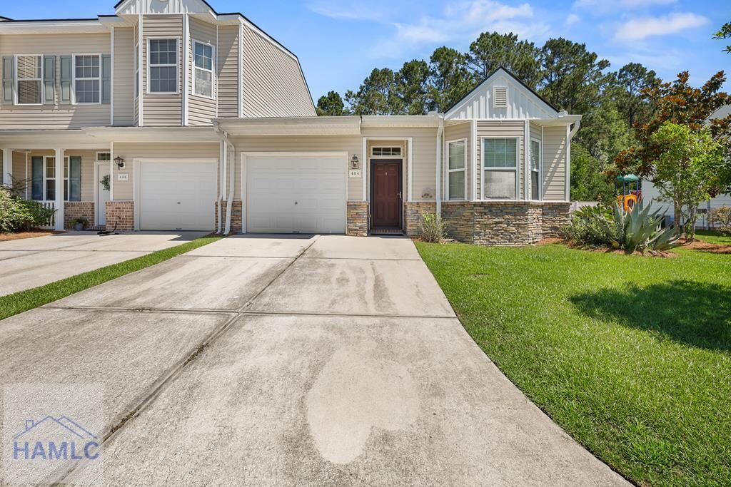 Property Photo:  404 Governor Treutlen Circle  GA 31322 