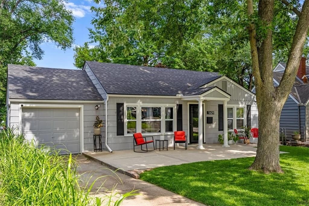 Property Photo:  5629 Reeds Road  KS 66202 