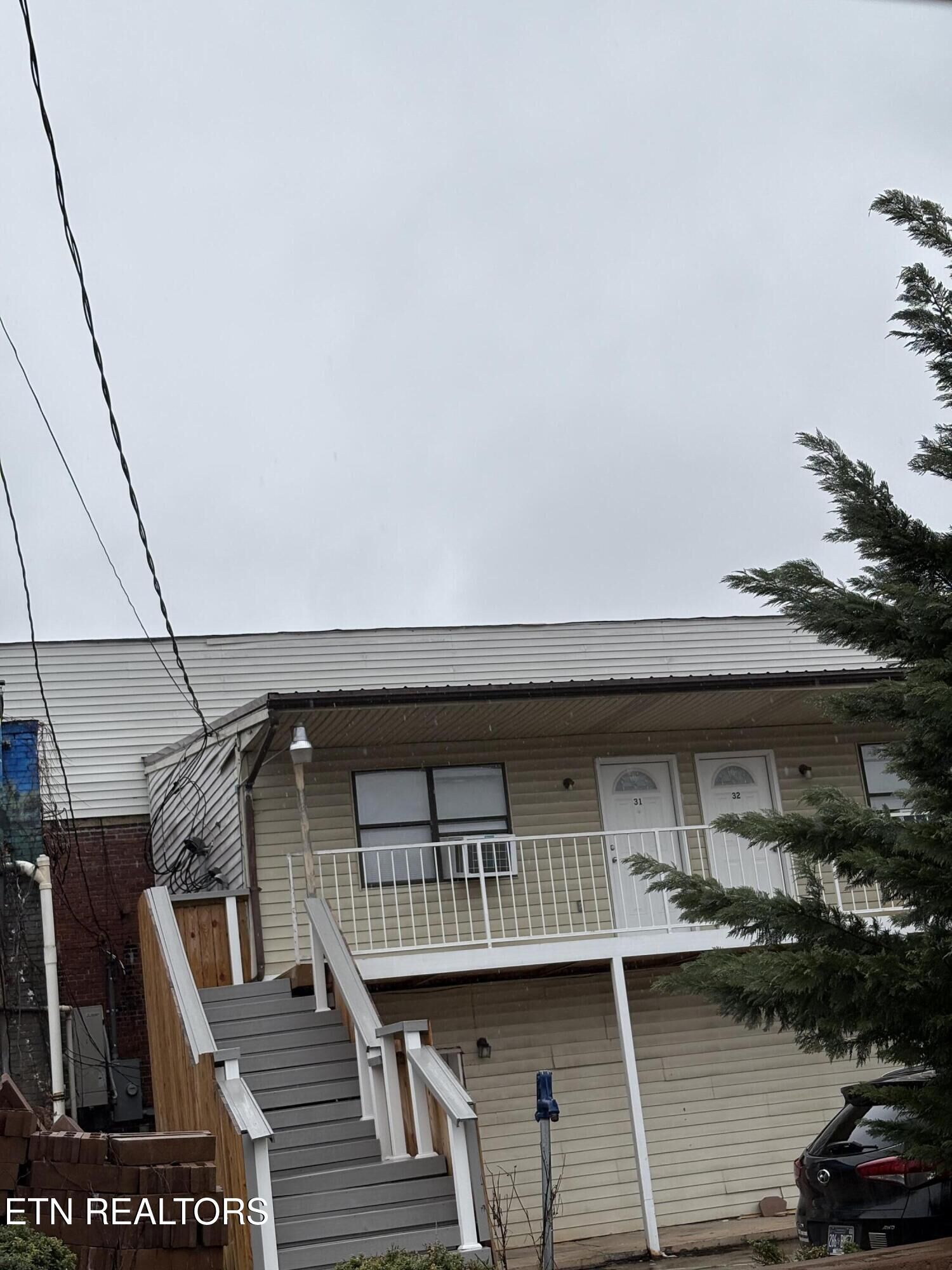 Property Photo: 162 E Race St 35 TN 37763