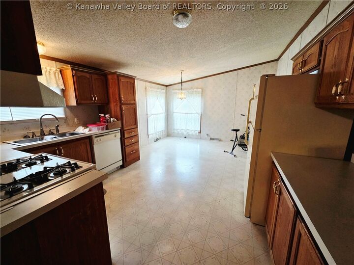 Property Photo:  20 Bungalow Road  WV 25306 