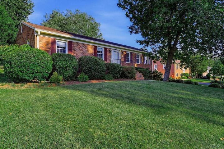 Property Photo:  204 Hook Drive  VA 24502 