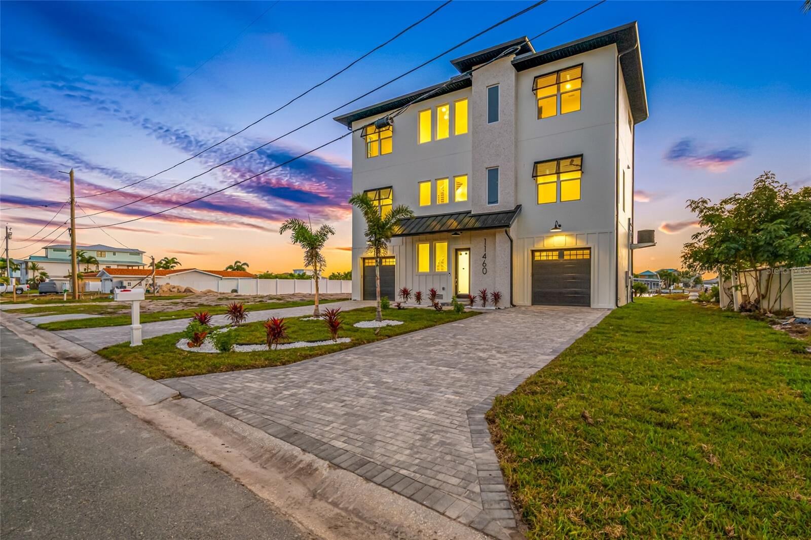 Property Photo:  11460 7th Street E  FL 33706 