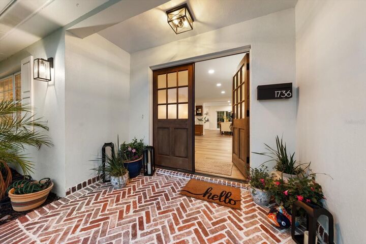 Property Photo:  1736 Golf View Drive  FL 33756 