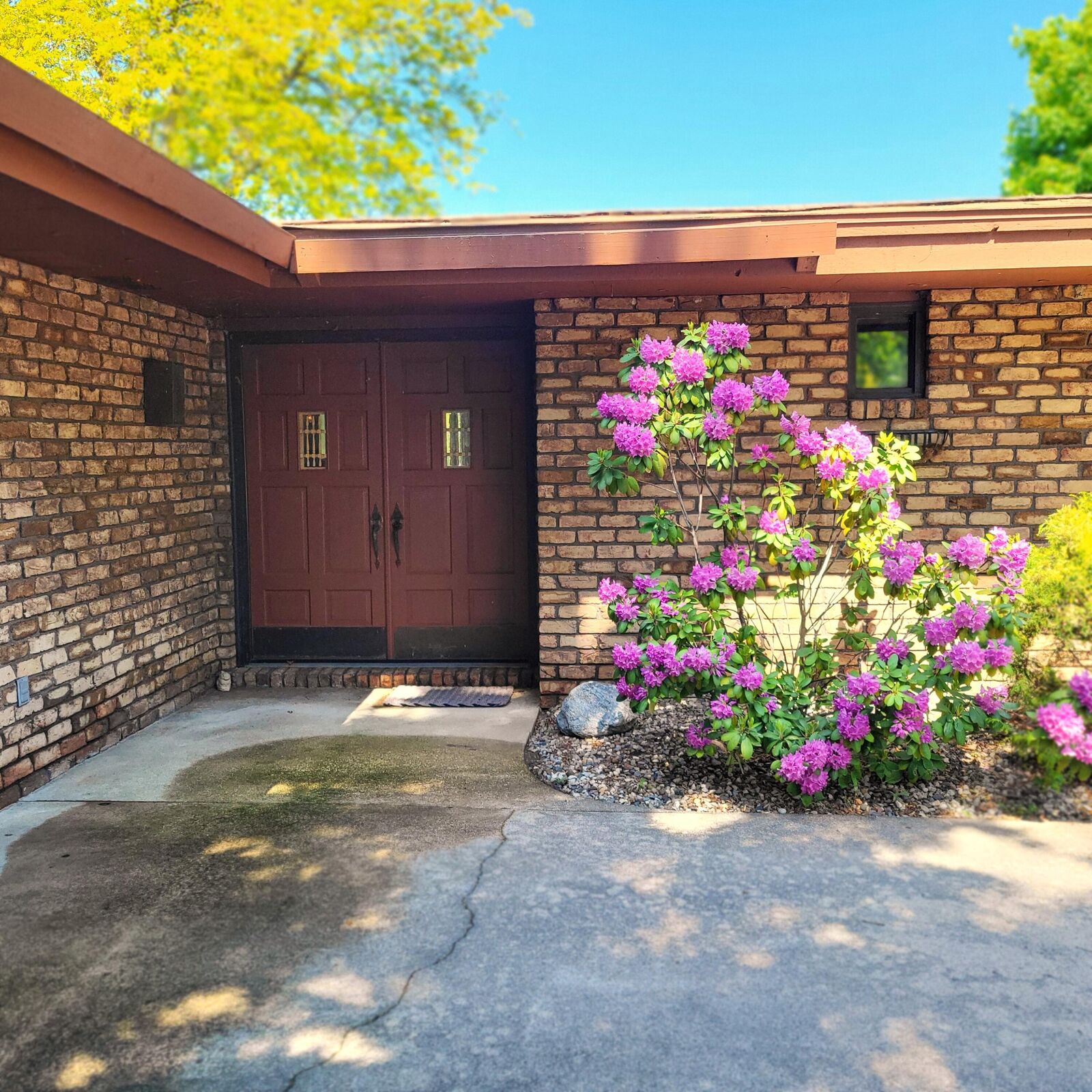 Property Photo: 1519 Moccasin Trail MI 49022