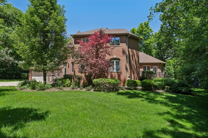 Property Photo:  1551 Thorneberry Court  IL 60048 