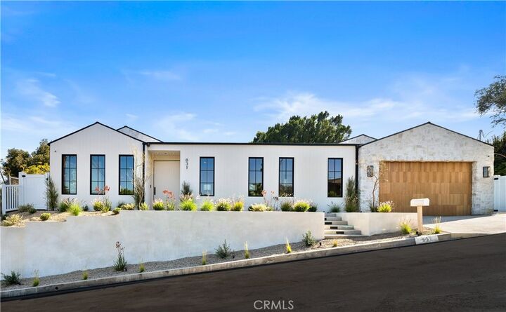 Property Photo: 831 Teakwood Road CA 90049