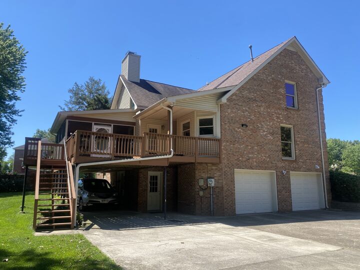 Property Photo:  211 Chelsea Ct  TN 37043 