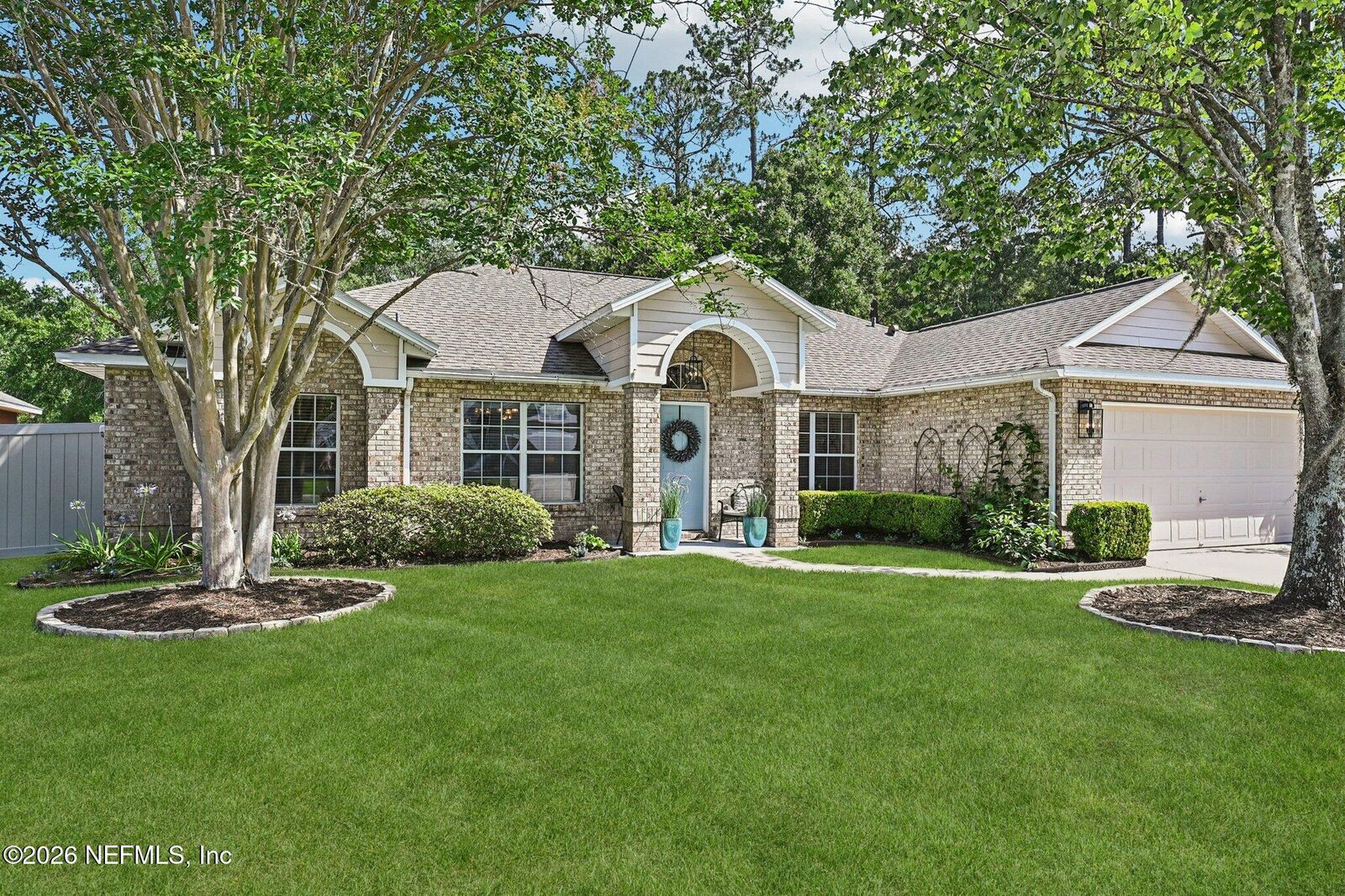 Property Photo: 10383 Meadow Point Drive FL 32221
