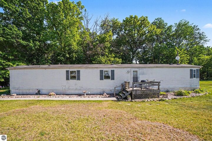 Property Photo:  9365 W North County Line Road  MI 48883 