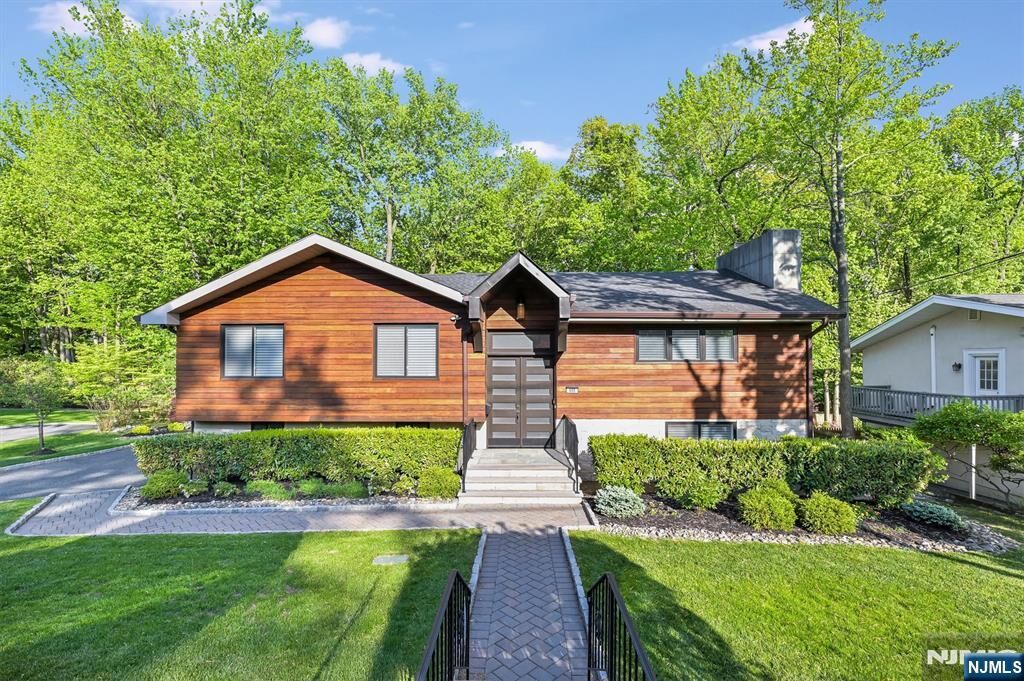 Property Photo:  655 Floyd Street  NJ 07632 