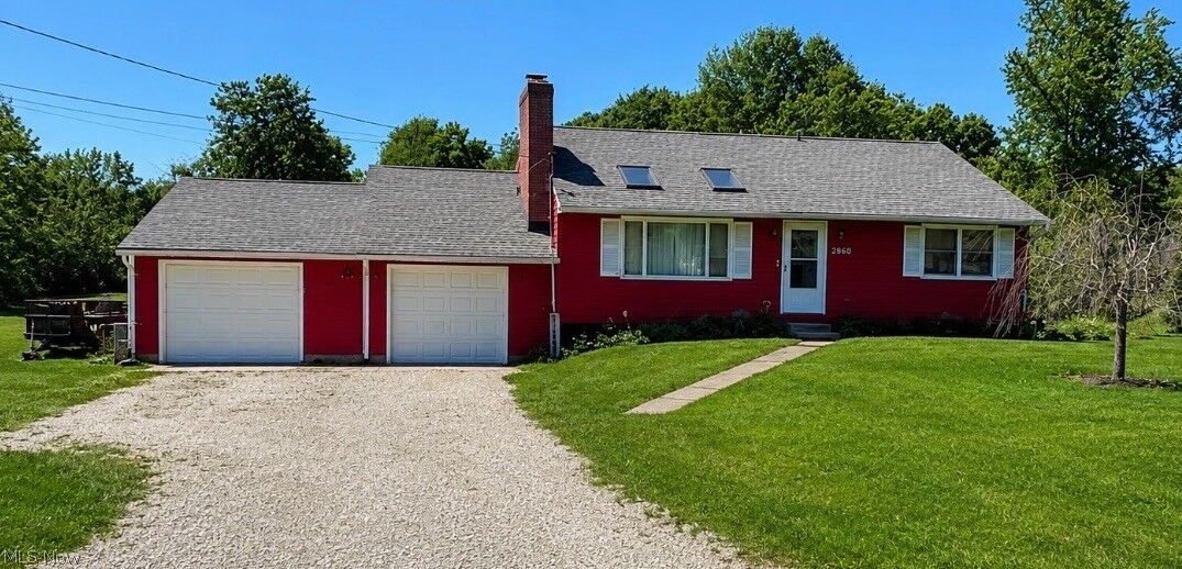 Property Photo:  2860 Cliffside Drive  OH 44321 