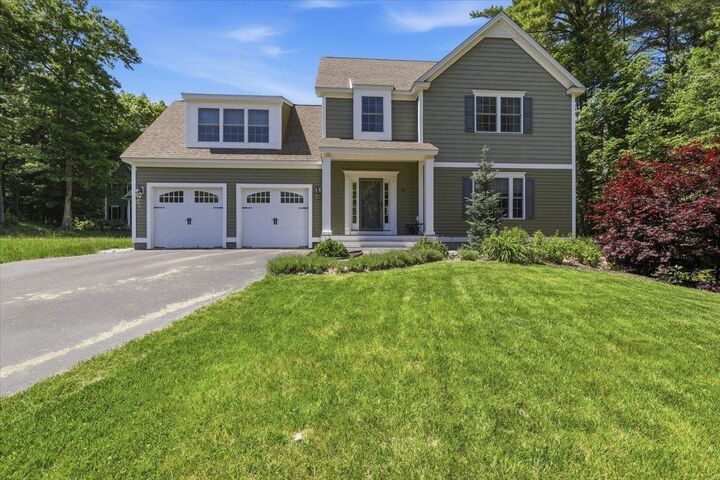 Property Photo: 18 Hawthorne Drive NH 03032