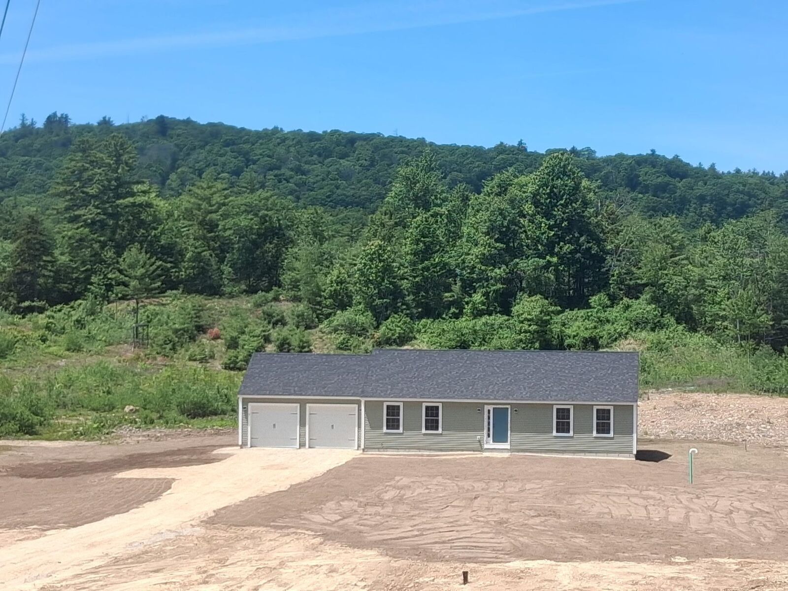 Property Photo:  5 Jeffers Lane  NH 03269 