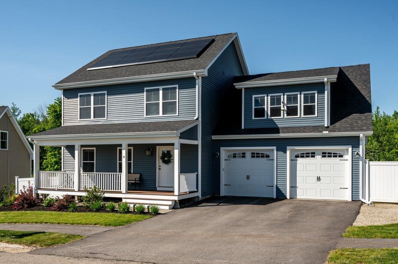 Property Photo:  14 Eisenhower Drive  NH 03867 
