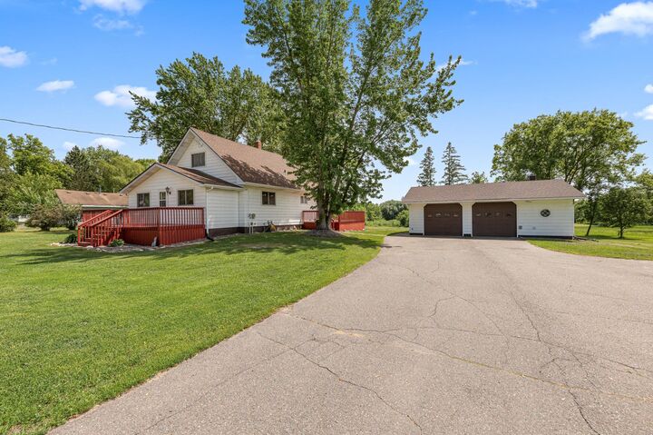 Property Photo:  124 E 6th Street  MN 56475 
