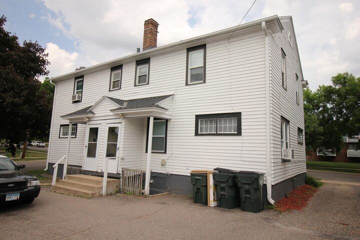 Property Photo:  525/527 8th Avenue N  MN 56303 
