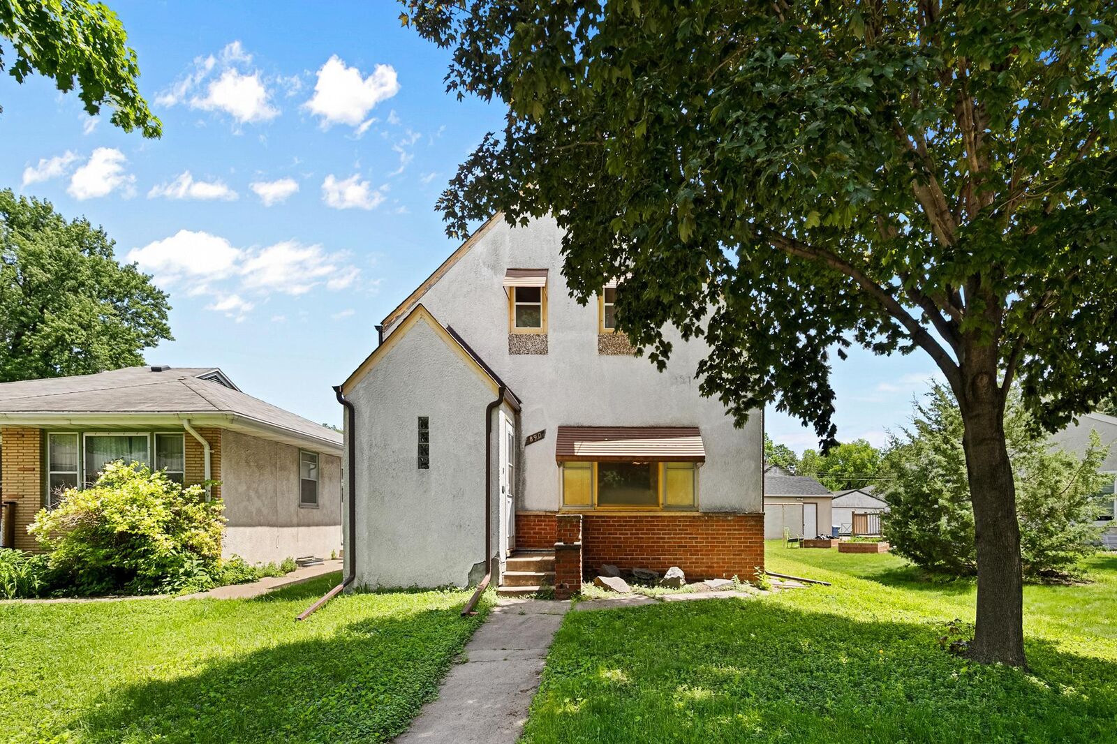 Property Photo:  890 26th Avenue SE  MN 55414 