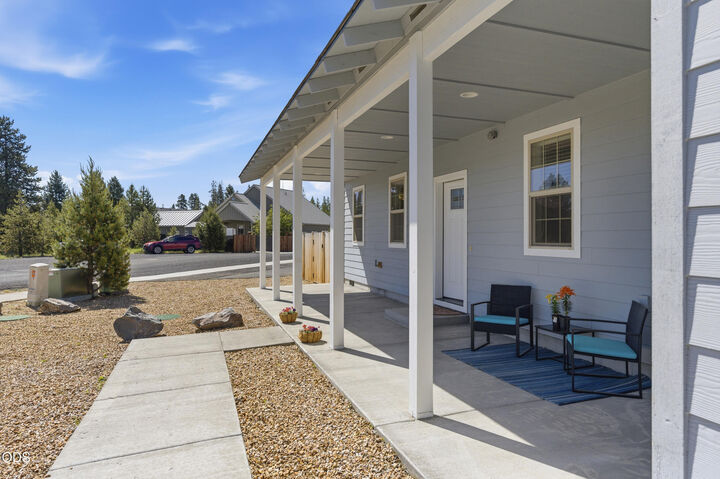Property Photo:  51379 Apache Tears  OR 97739 