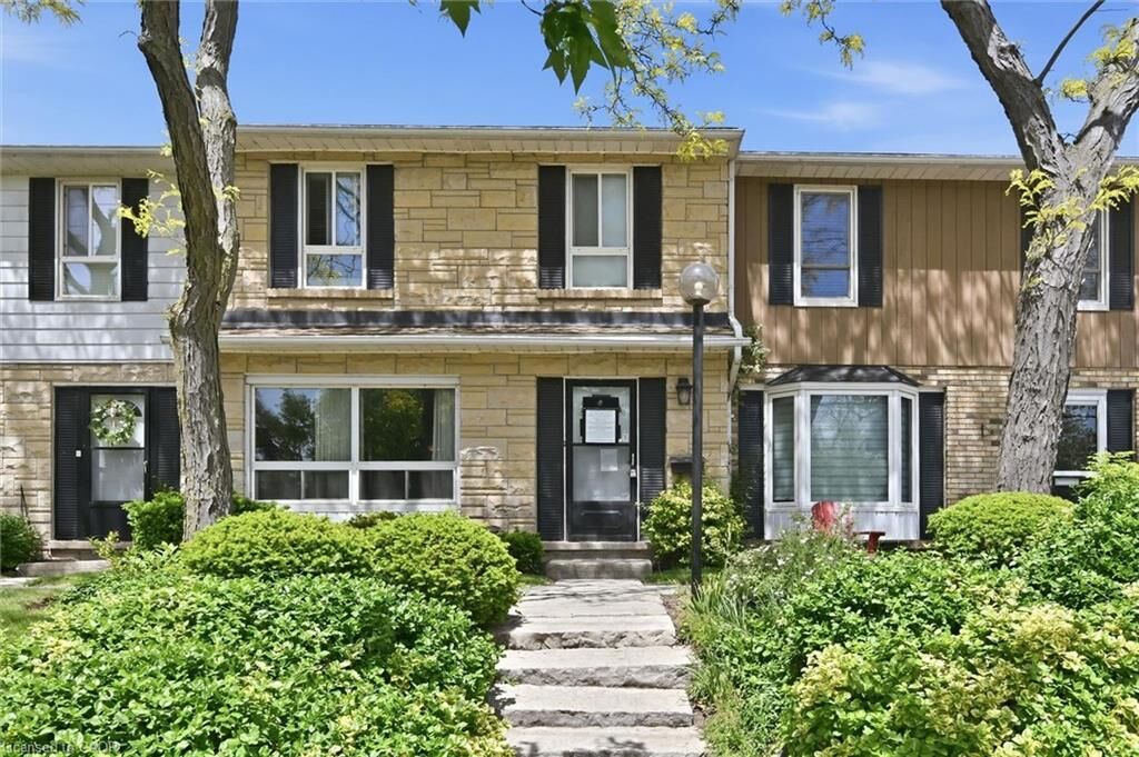 Property Photo:  5475 Lakeshore Road 107  ON L7L 1E1 