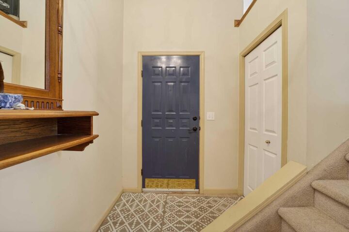 Property Photo:  621 5 Avenue SW  AB T0M 0X0 