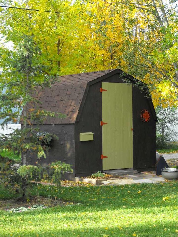 Property Photo:  112 Grey Street  AB T0L 1A0 