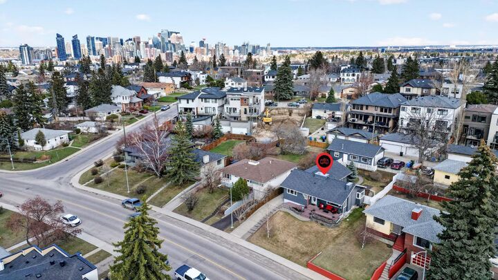 Property Photo: 2316 Richmond Road SW AB T2T 5E4