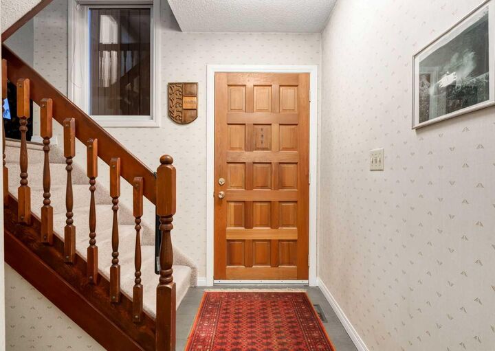 Property Photo:  63 Brookpark Crescent SW  AB T2W 2W6 