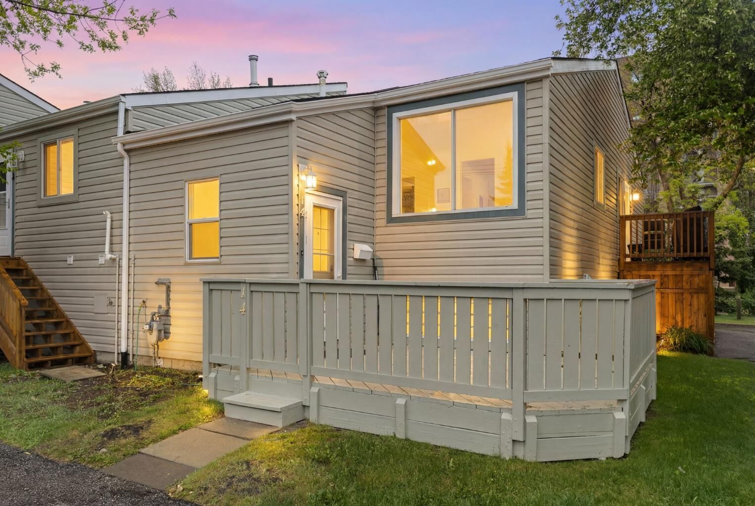 Property Photo:  8544 48 Avenue NW 14  AB T3B 2A6 