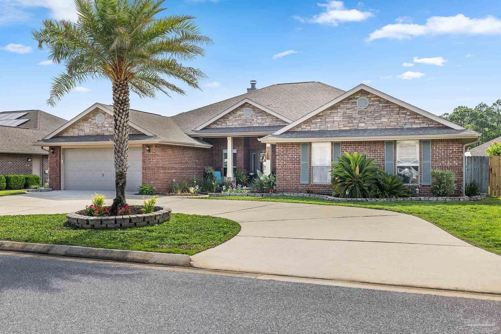 Property Photo: 1797 Twin Pine Blvd FL 32563