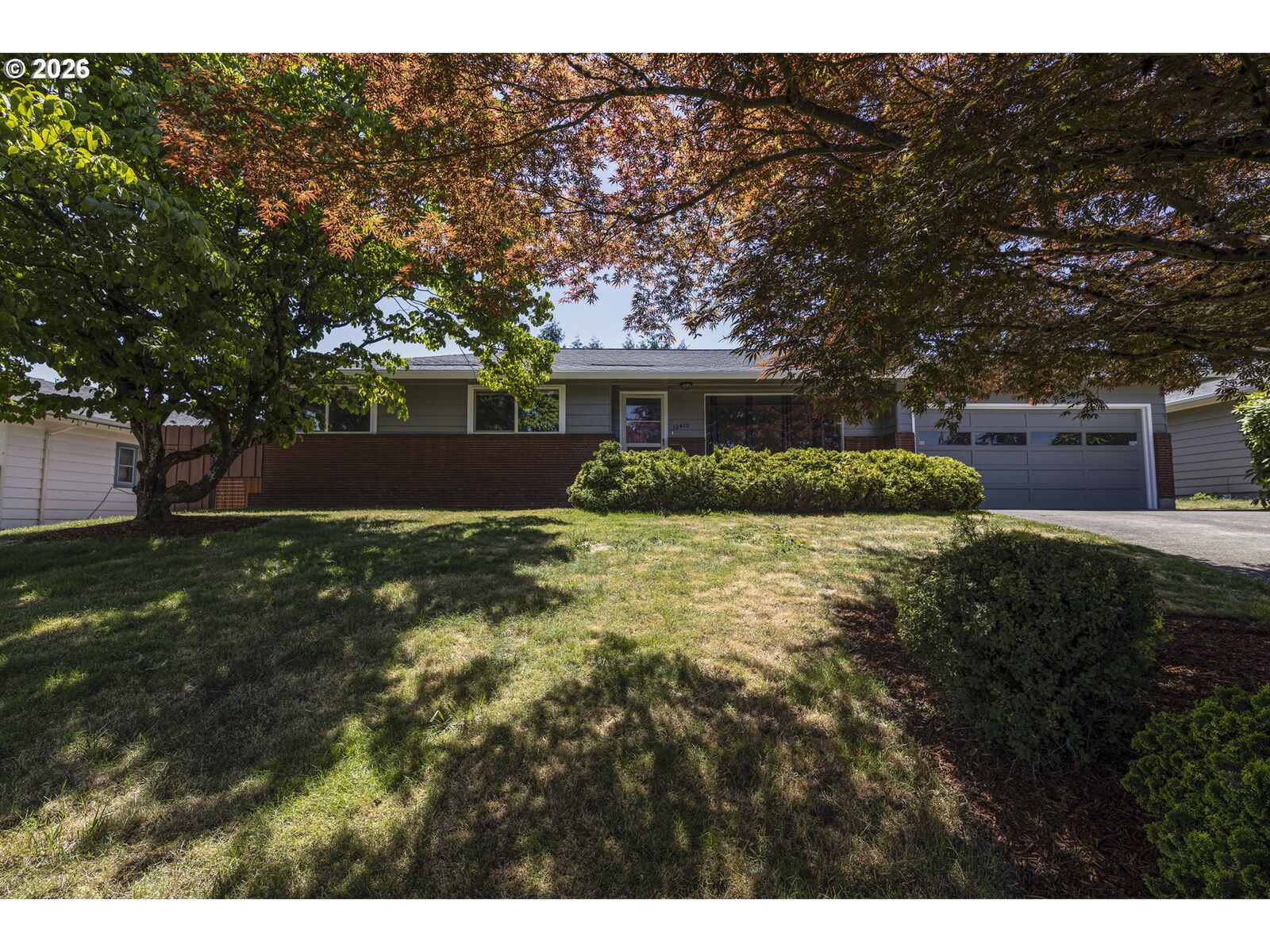Property Photo: 12410 NE Morris St OR 97230