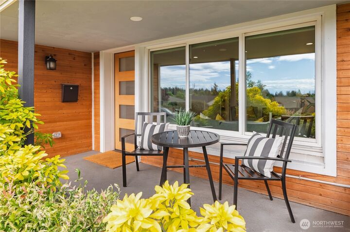 Property Photo: 9258 24th Avenue SW WA 98106