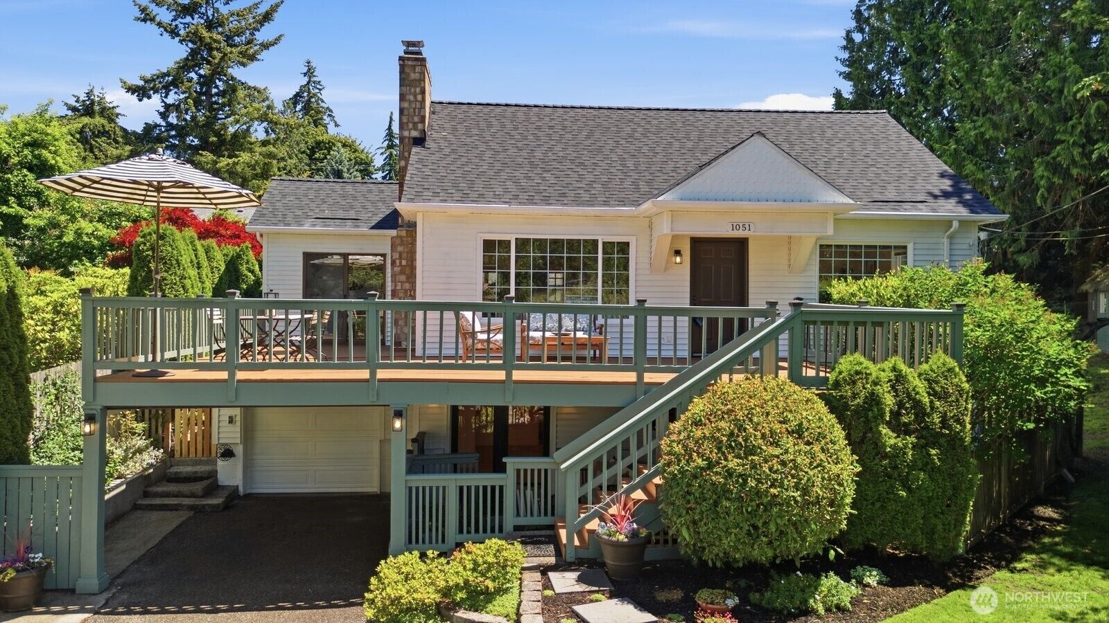 Property Photo: 1051 2nd Avenue S WA 98020