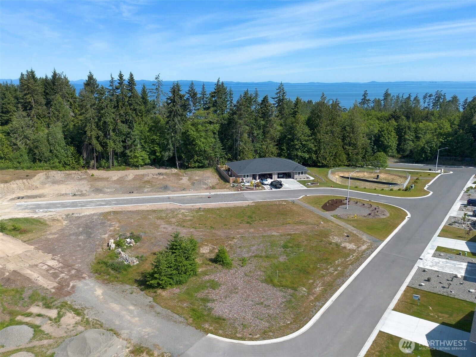 Property Photo:  1412  Discovery Loop  WA 98363 