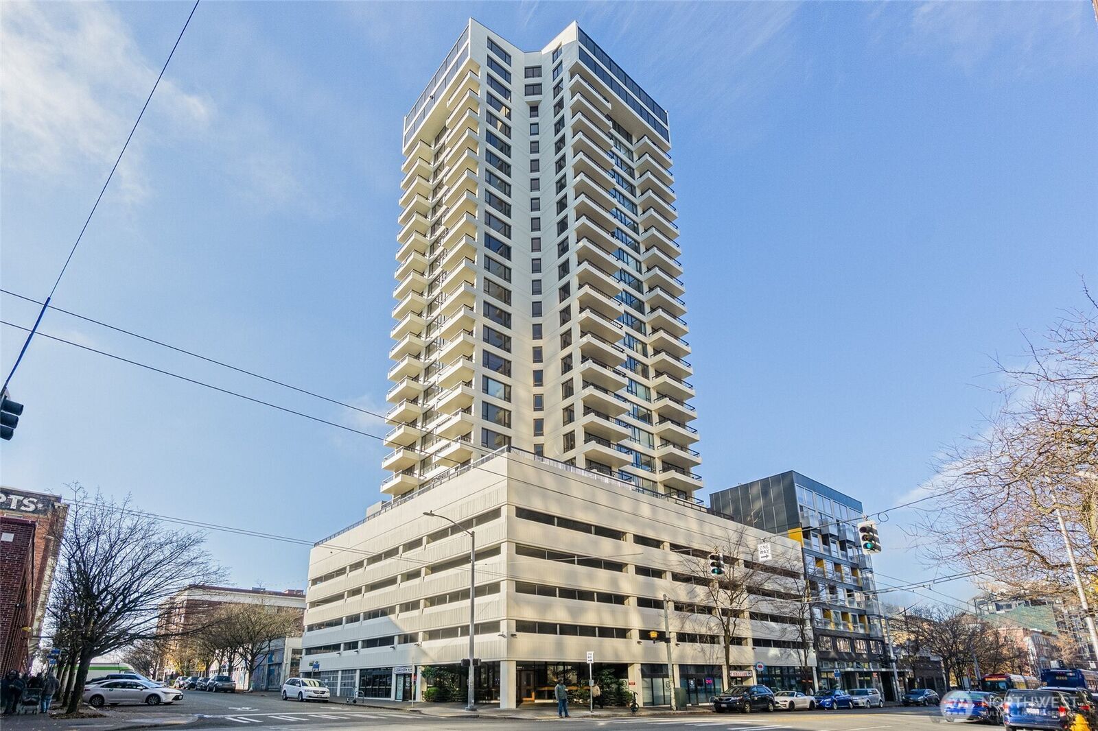 Property Photo:  2201  3rd Avenue 1106  WA 98121 