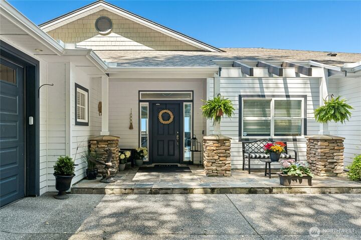 Property Photo: 407 Vanderlin Drive WA 98282