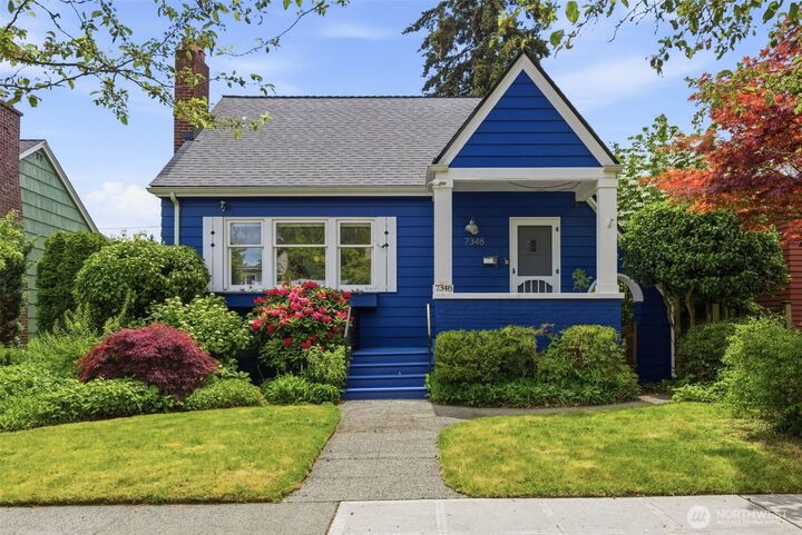 Property Photo: 7348 Keen Way N WA 98103