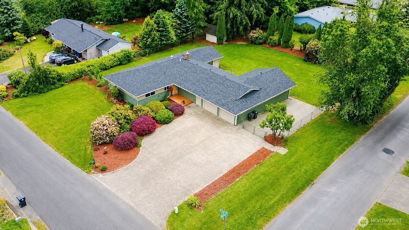 Property Photo:  1807  Pine Avenue NE  WA 98506 