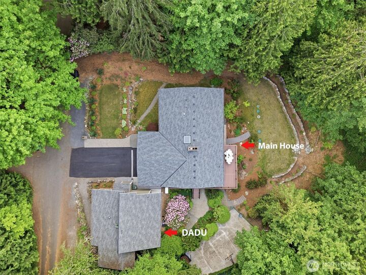 Property Photo:  20224 SE 26th Street  WA 98075 