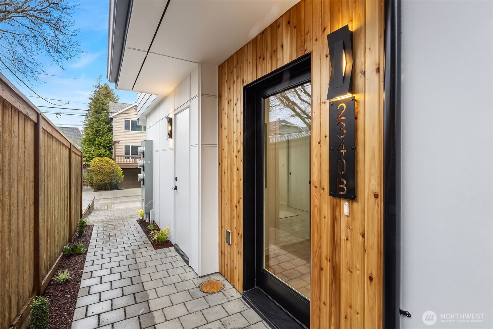 Property Photo: 2340 N 64th Street C WA 98103