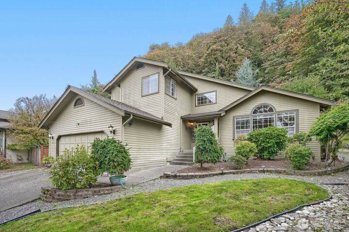 Property Photo:  15827 SE 156th Court  WA 98058 