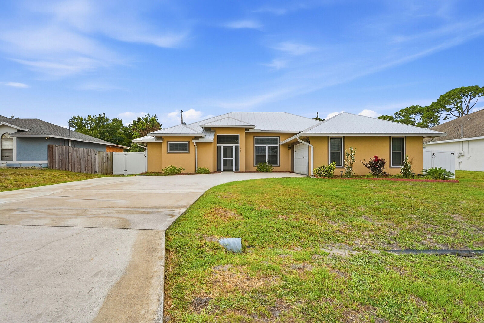 Property Photo:  1280 SW Kalevala Drive  FL 34953 