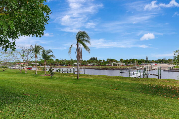 Property Photo: 2704 SE Eagle Drive FL 34984